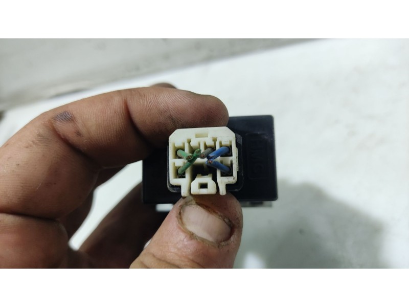 Recambio de mando luces para hyundai accent (lc) referencia OEM IAM 0  