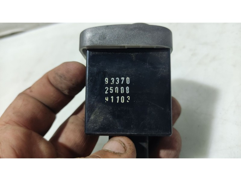 Recambio de mando luces para hyundai accent (lc) referencia OEM IAM 0  