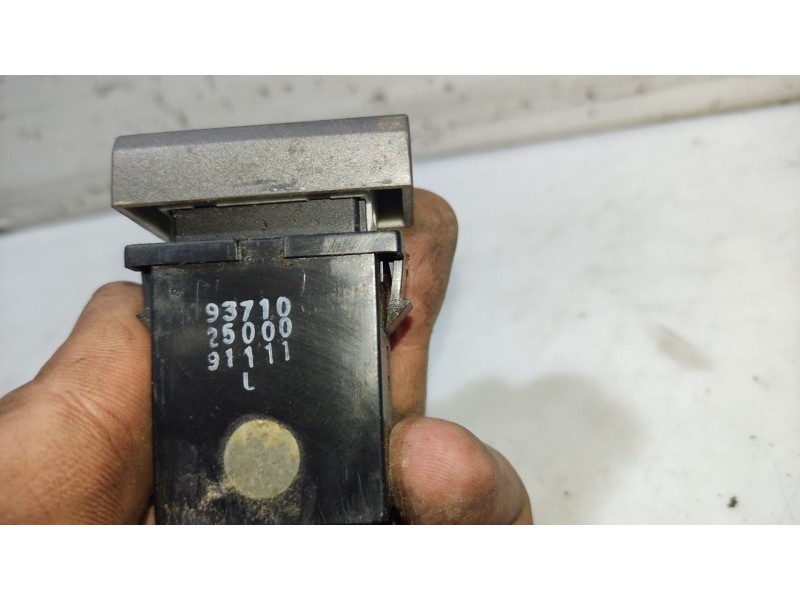 Recambio de interruptor para hyundai accent (lc) referencia OEM IAM   