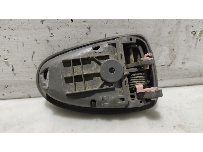 Recambio de maneta interior delantera izquierda para hyundai accent (lc) referencia OEM IAM 0  