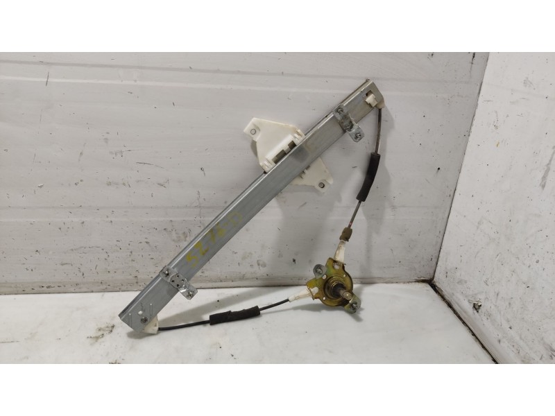 Recambio de elevalunas delantero derecho para hyundai accent (lc) referencia OEM IAM 0  