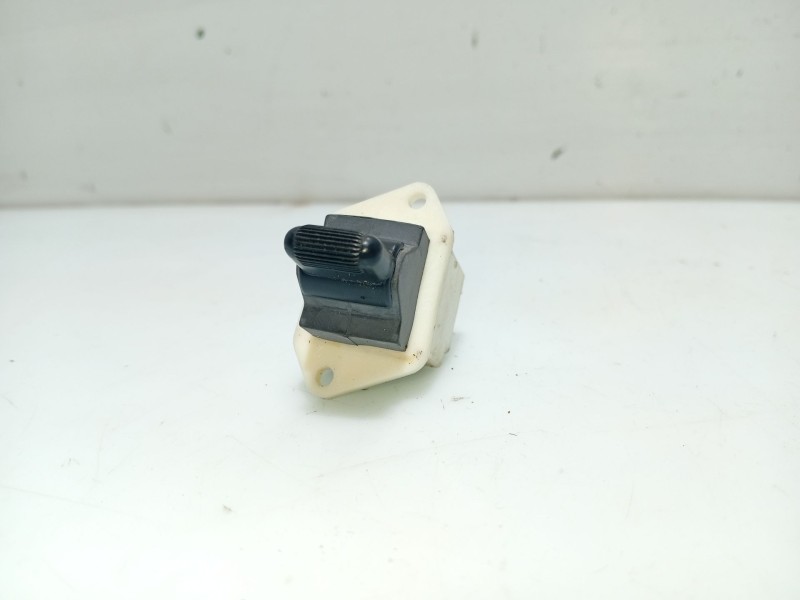 Recambio de mando elevalunas trasero izquierdo para mg serie 45 (rt) referencia OEM IAM 03950METI  