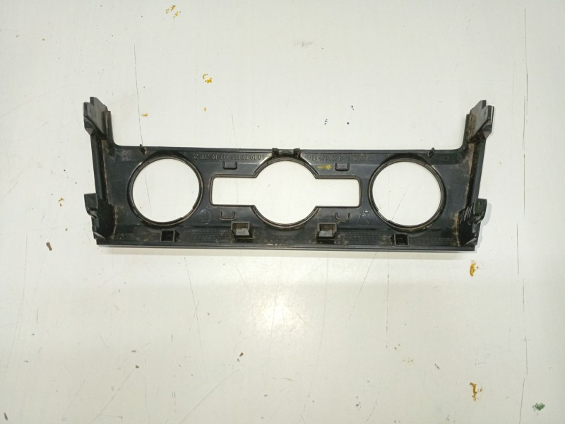 Recambio de moldura para skoda octavia iii (5e3, nl3, nr3) 1.6 tdi referencia OEM IAM 5E0863152B  