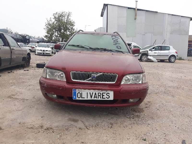 volvo v40 familiar 1.6   |   05.97 - 12.05 | 1997 - 2005 | 109 cv / 80 kw del año 1997