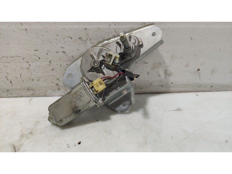 Recambio de motor limpia trasero para mazda 2 berlina (dy) referencia OEM IAM DD1067450A  