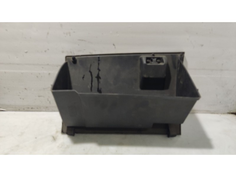 Recambio de guantera para mazda 2 berlina (dy) referencia OEM IAM   