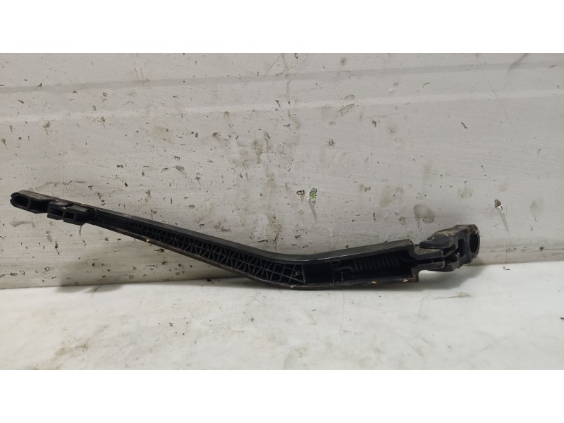 Recambio de brazo limpia trasero para mazda 2 berlina (dy) referencia OEM IAM DD1067420A  