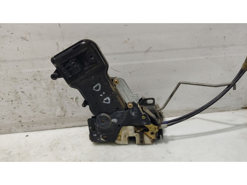 Recambio de cerradura puerta delantera derecha para mazda 2 berlina (dy) referencia OEM IAM DE9058310K  