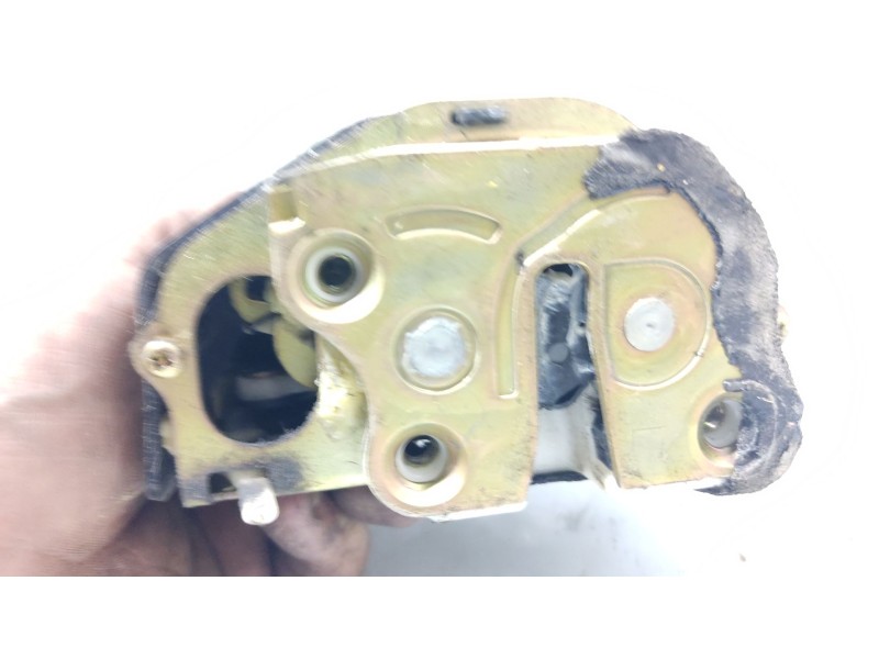 Recambio de cerradura puerta trasera izquierda para mazda 2 berlina (dy) referencia OEM IAM DE9073310G  