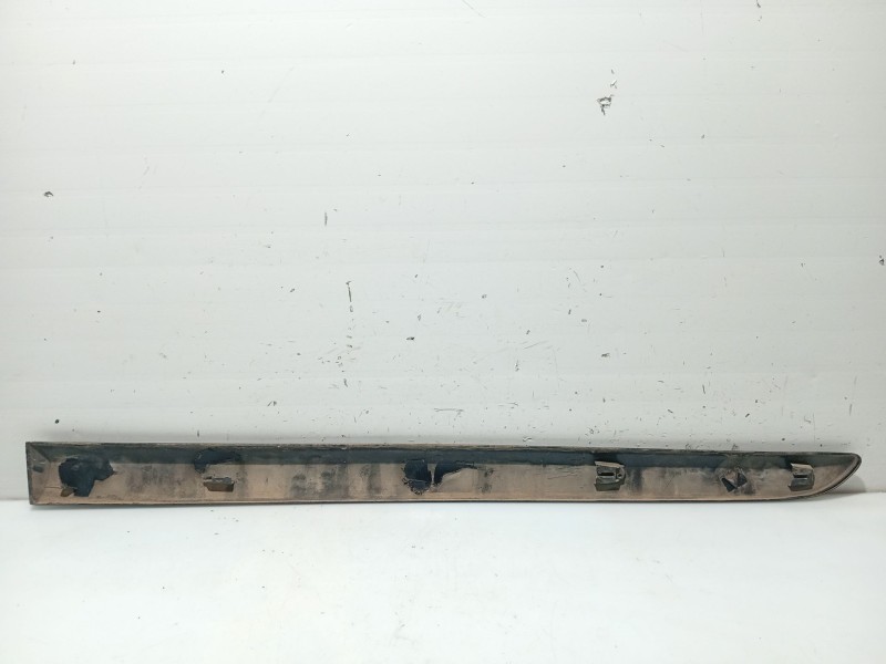 Recambio de moldura puerta trasera derecha para peugeot 207 sw referencia OEM IAM 8546Q6 9680147477 