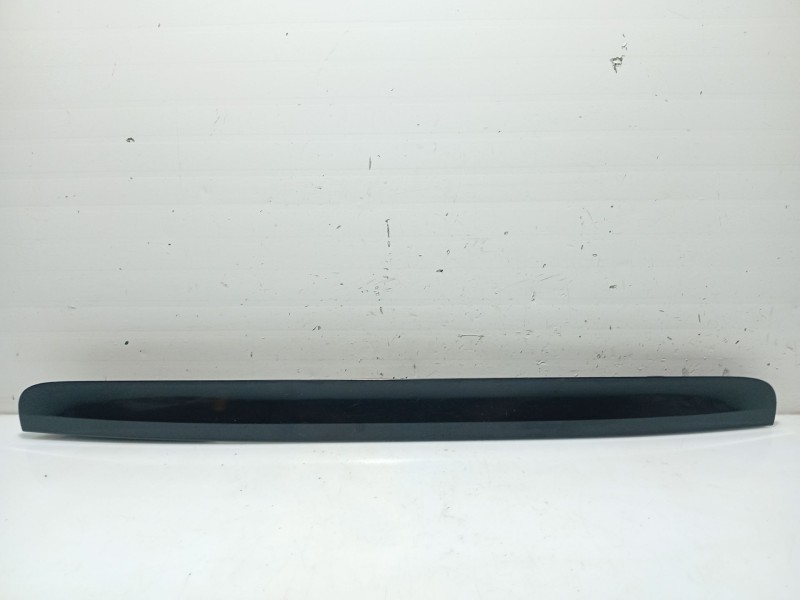 Recambio de moldura para peugeot 207 sw referencia OEM IAM   