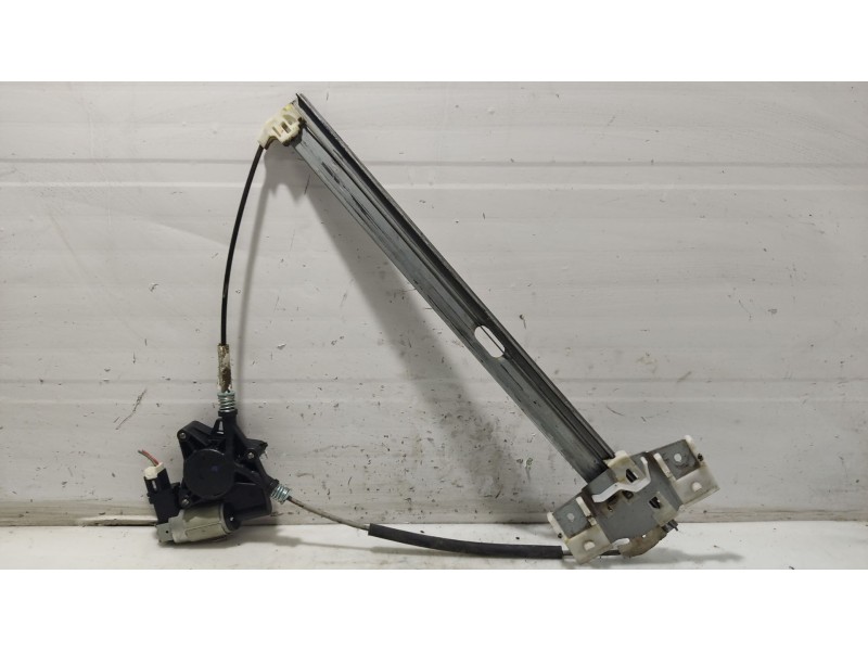 Recambio de elevalunas delantero derecho para mazda 2 berlina (dy) referencia OEM IAM DD1058560C  