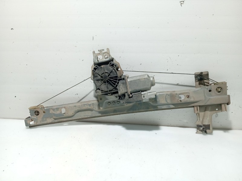 Recambio de elevalunas delantero izquierdo para peugeot 207 sw referencia OEM IAM 9221FT 9681181980 