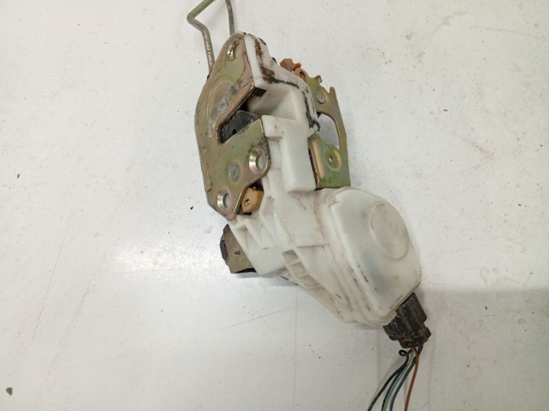 Recambio de cerradura puerta delantera izquierda para mitsubishi galant viii (ea_) 2.4 gdi (ea3a) referencia OEM IAM   