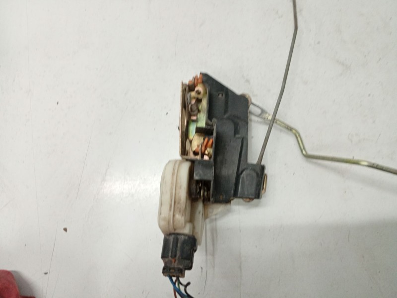 Recambio de cerradura puerta delantera izquierda para mitsubishi galant viii (ea_) 2.4 gdi (ea3a) referencia OEM IAM   