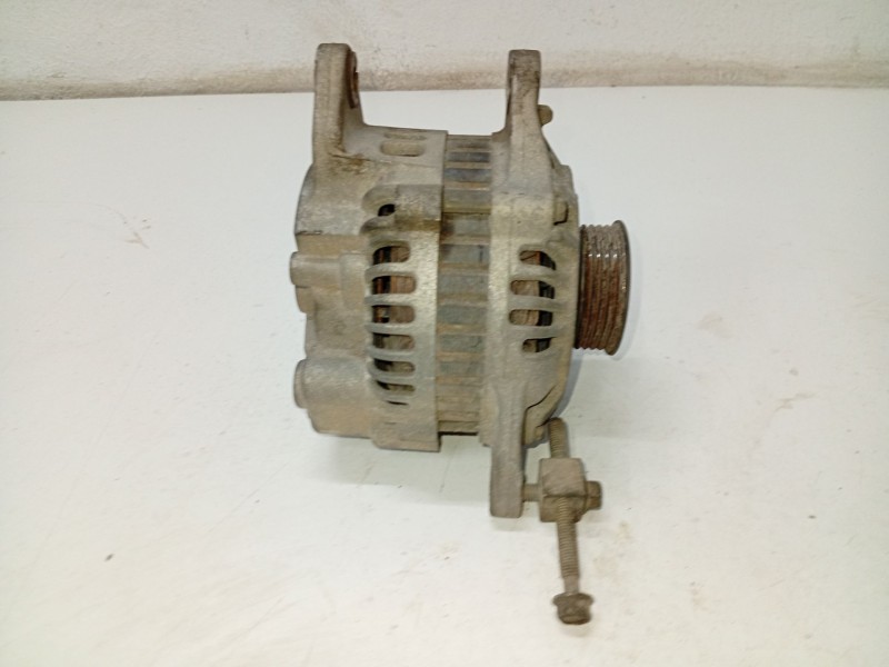 Recambio de alternador para mitsubishi galant viii (ea_) 2.4 gdi (ea3a) referencia OEM IAM 8EL 011 712-061  