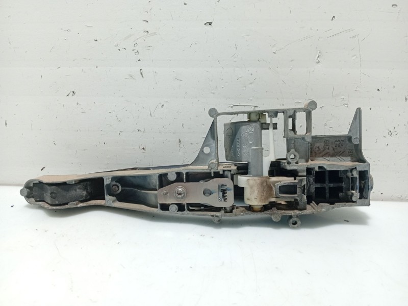 Recambio de maneta exterior delantera derecha para peugeot 207 sw referencia OEM IAM 9101GG 910959 