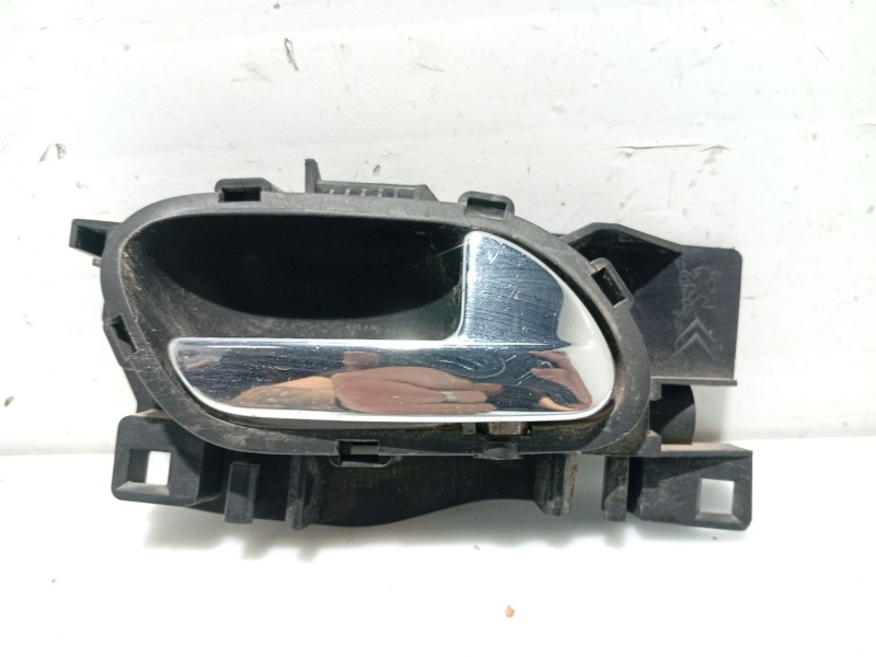 Recambio de maneta interior delantera derecha para peugeot 207 sw referencia OEM IAM 9144A5  