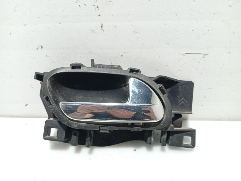 Recambio de maneta interior trasera derecha para peugeot 207 sw referencia OEM IAM 9144A5  