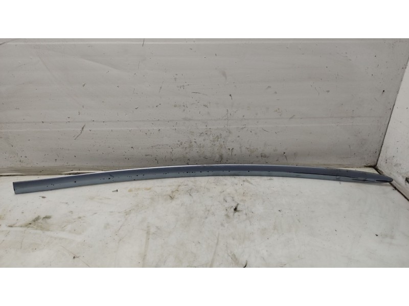 Recambio de moldura para mazda 2 berlina (dy) referencia OEM IAM   