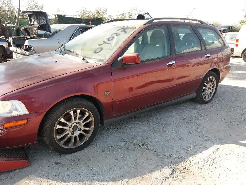 volvo v40 familiar 1.6   |   05.97 - 12.05 | 1997 - 2005 | 109 cv / 80 kw del año 1997