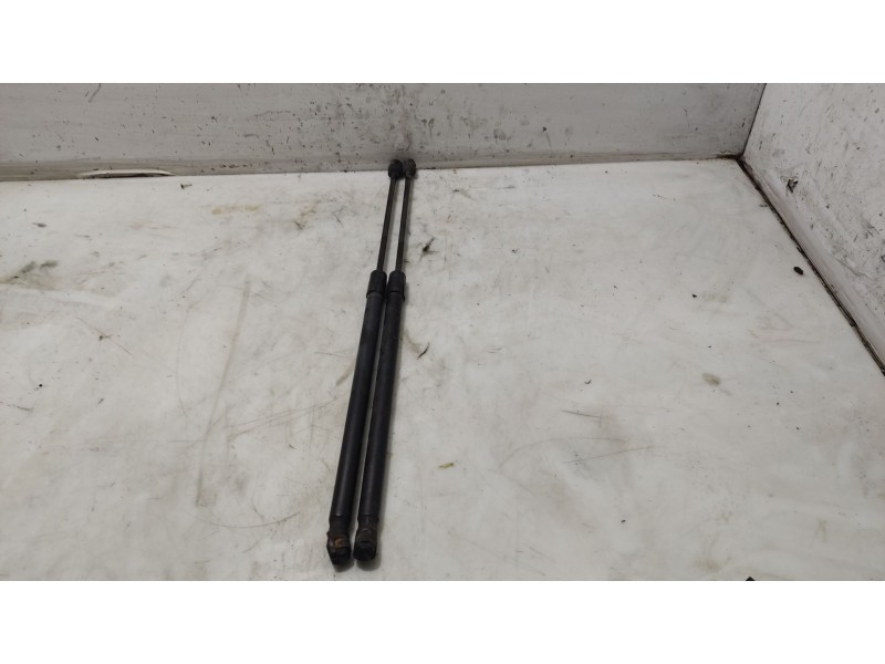 Recambio de juego amortiguadores para mazda 2 berlina (dy) referencia OEM IAM   