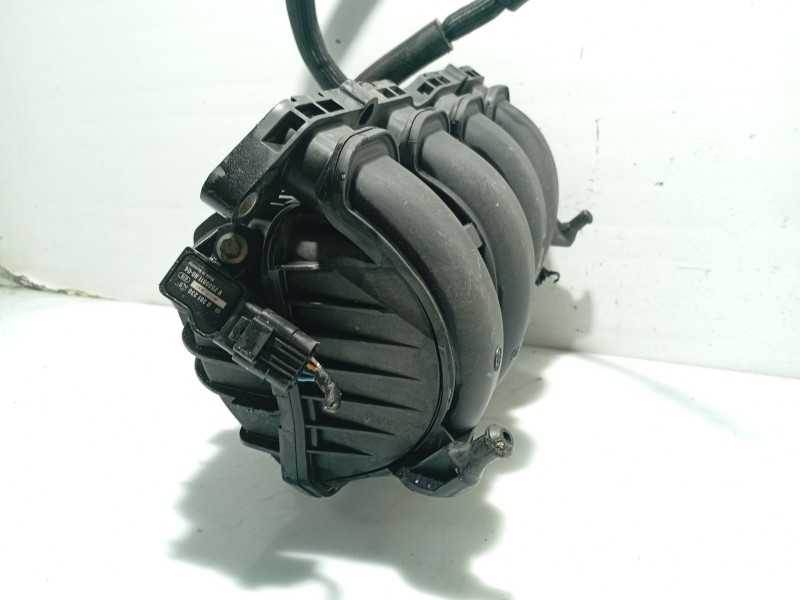 Recambio de colector admision para peugeot 207 sw referencia OEM IAM 0361S7  