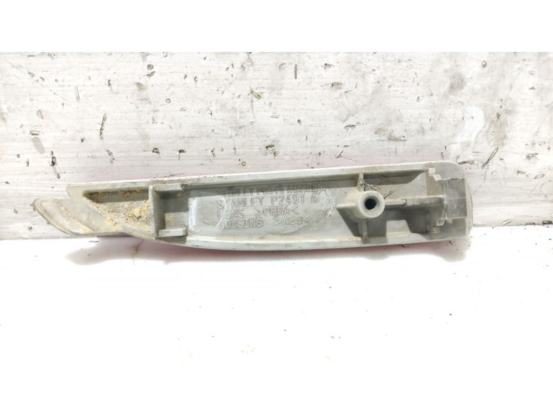 Recambio de piloto trasero derecho paragolpes para mazda 2 berlina (dy) referencia OEM IAM D350515L0E  