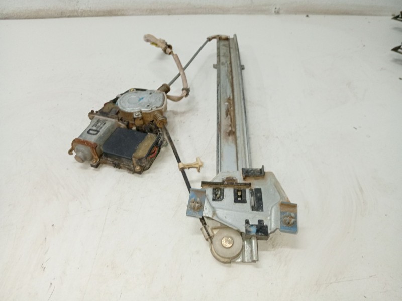 Recambio de elevalunas trasero derecho para mitsubishi galant viii (ea_) 2.4 gdi (ea3a) referencia OEM IAM   