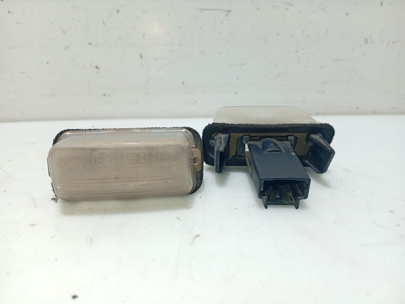 Recambio de piloto matricula para peugeot 207 sw referencia OEM IAM 6340A3  