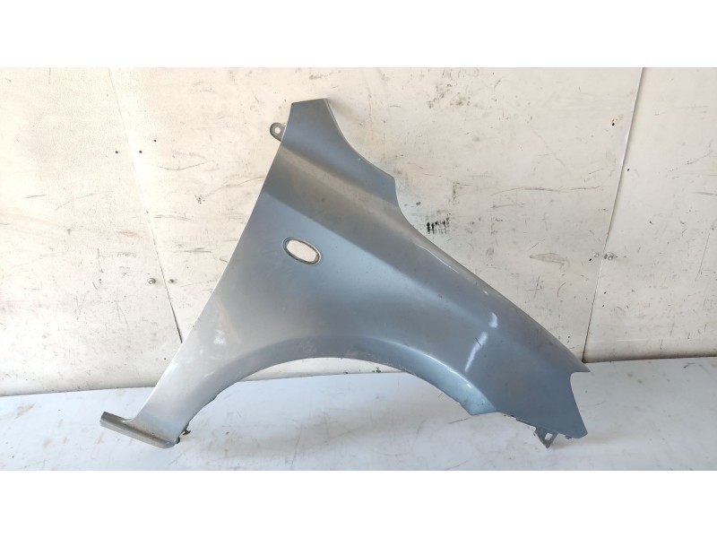 Recambio de aleta delantera derecha para mazda 2 berlina (dy) referencia OEM IAM   