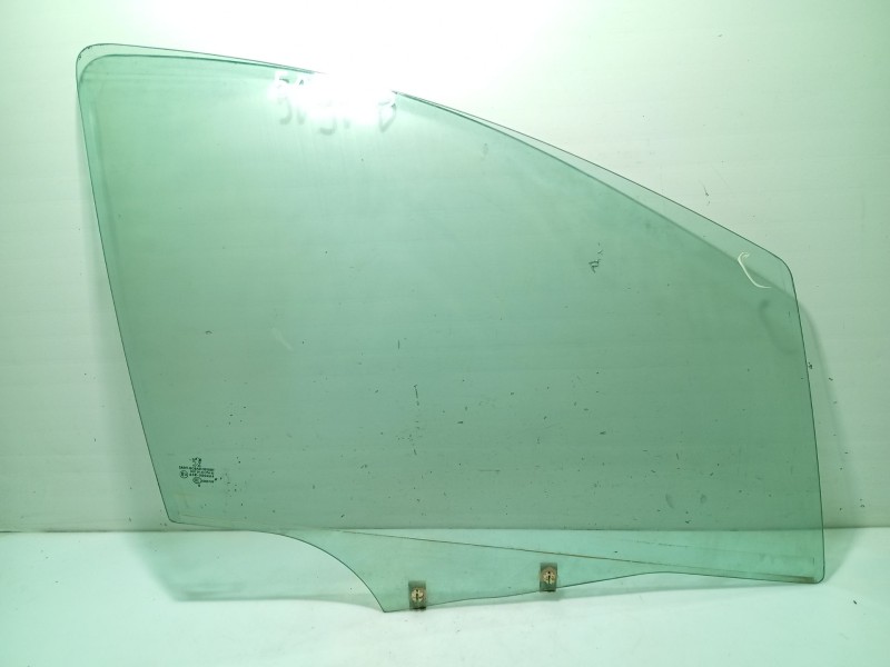 Recambio de luna delantera derecha para peugeot 207 sw referencia OEM IAM 9202H3  