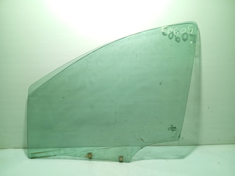 Recambio de luna delantera izquierda para peugeot 207 sw referencia OEM IAM 9201J0  