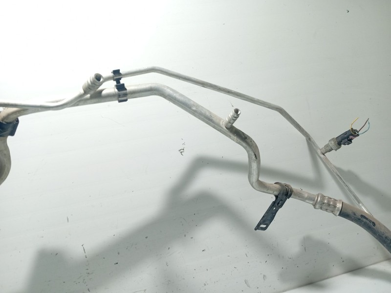 Recambio de tubos aire acondicionado para peugeot 207 sw referencia OEM IAM 6477G2  