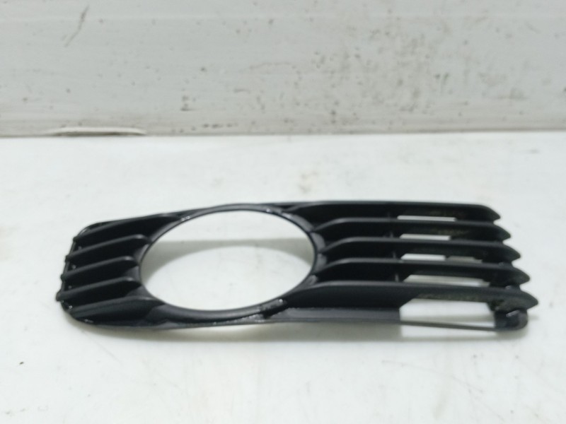 Recambio de rejilla delantera para mitsubishi galant viii (ea_) 2.4 gdi (ea3a) referencia OEM IAM   