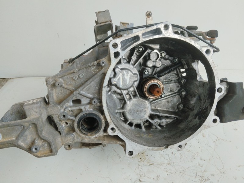 Recambio de caja cambios para dodge caliber 2.0 crd referencia OEM IAM 5191092AB P0527335AD 