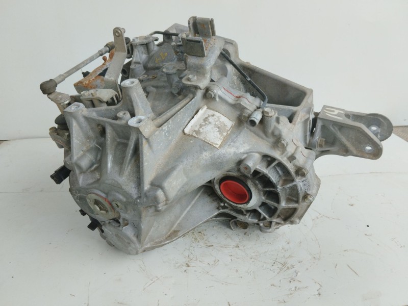 Recambio de caja cambios para dodge caliber 2.0 crd referencia OEM IAM 5191092AB P0527335AD 