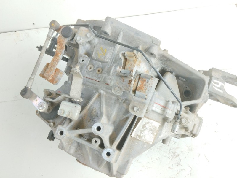 Recambio de caja cambios para dodge caliber 2.0 crd referencia OEM IAM 5191092AB P0527335AD 