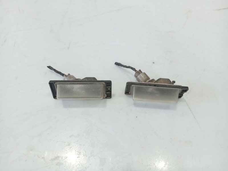 Recambio de piloto matricula para mitsubishi galant viii (ea_) 2.4 gdi (ea3a) referencia OEM IAM   