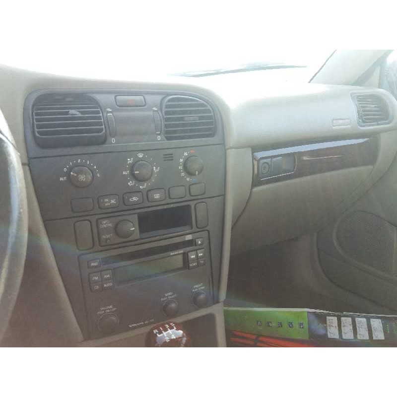 volvo v40 familiar 1.6   |   05.97 - 12.05 | 1997 - 2005 | 109 cv / 80 kw del año 1997