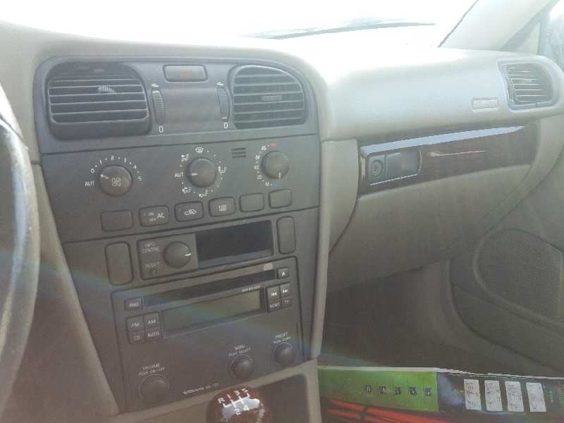 volvo v40 familiar 1.6   |   05.97 - 12.05 | 1997 - 2005 | 109 cv / 80 kw del año 1997