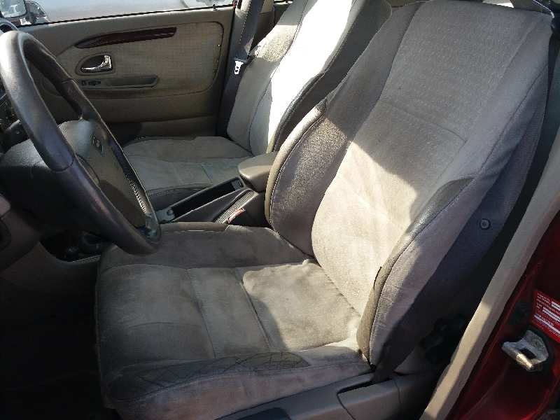 volvo v40 familiar 1.6   |   05.97 - 12.05 | 1997 - 2005 | 109 cv / 80 kw del año 1997