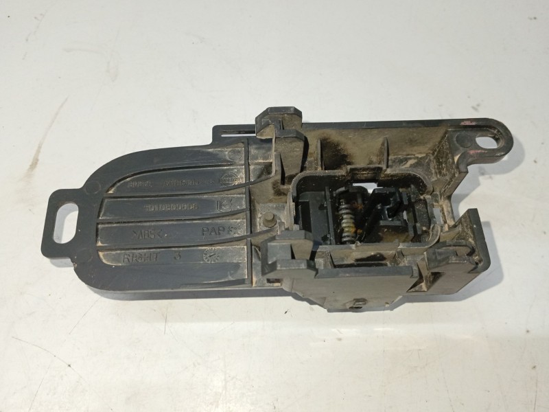 Recambio de maneta interior delantera derecha para nissan micra (k12e) referencia OEM IAM 80670AX600  