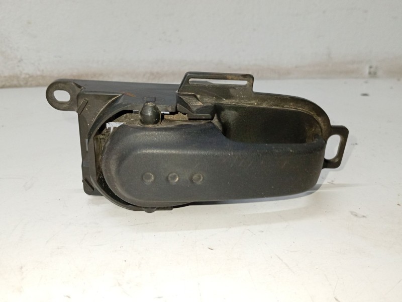 Recambio de maneta interior trasera derecha para nissan micra (k12e) referencia OEM IAM 80670AX611 5010800006 80670