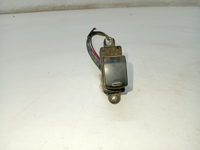 Recambio de mando elevalunas delantero derecho para nissan micra (k12e) referencia OEM IAM 25411AX610  