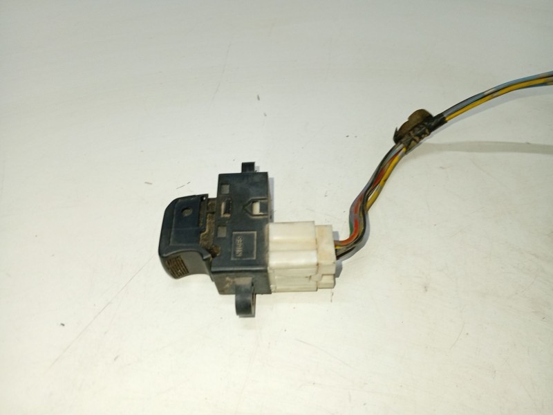 Recambio de mando elevalunas delantero derecho para nissan micra (k12e) referencia OEM IAM 25411AX610  