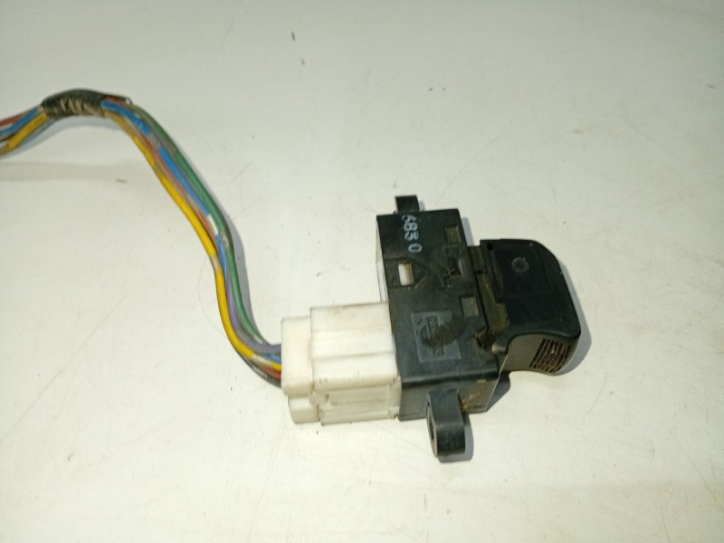 Recambio de mando elevalunas delantero derecho para nissan micra (k12e) referencia OEM IAM 25411AX610  