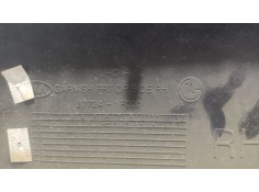 Recambio de moldura para kia sportage 2.0 turbodiesel cat referencia OEM IAM    2