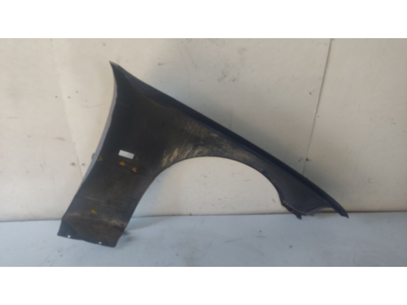 Recambio de aleta delantera izquierda para bmw 3 compact (e36) 318 tds referencia OEM IAM 41358215271  