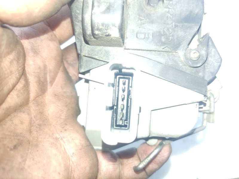 Recambio de cerradura puerta delantera derecha para peugeot 307 break (3e) 2.0 referencia OEM IAM 9136L5  